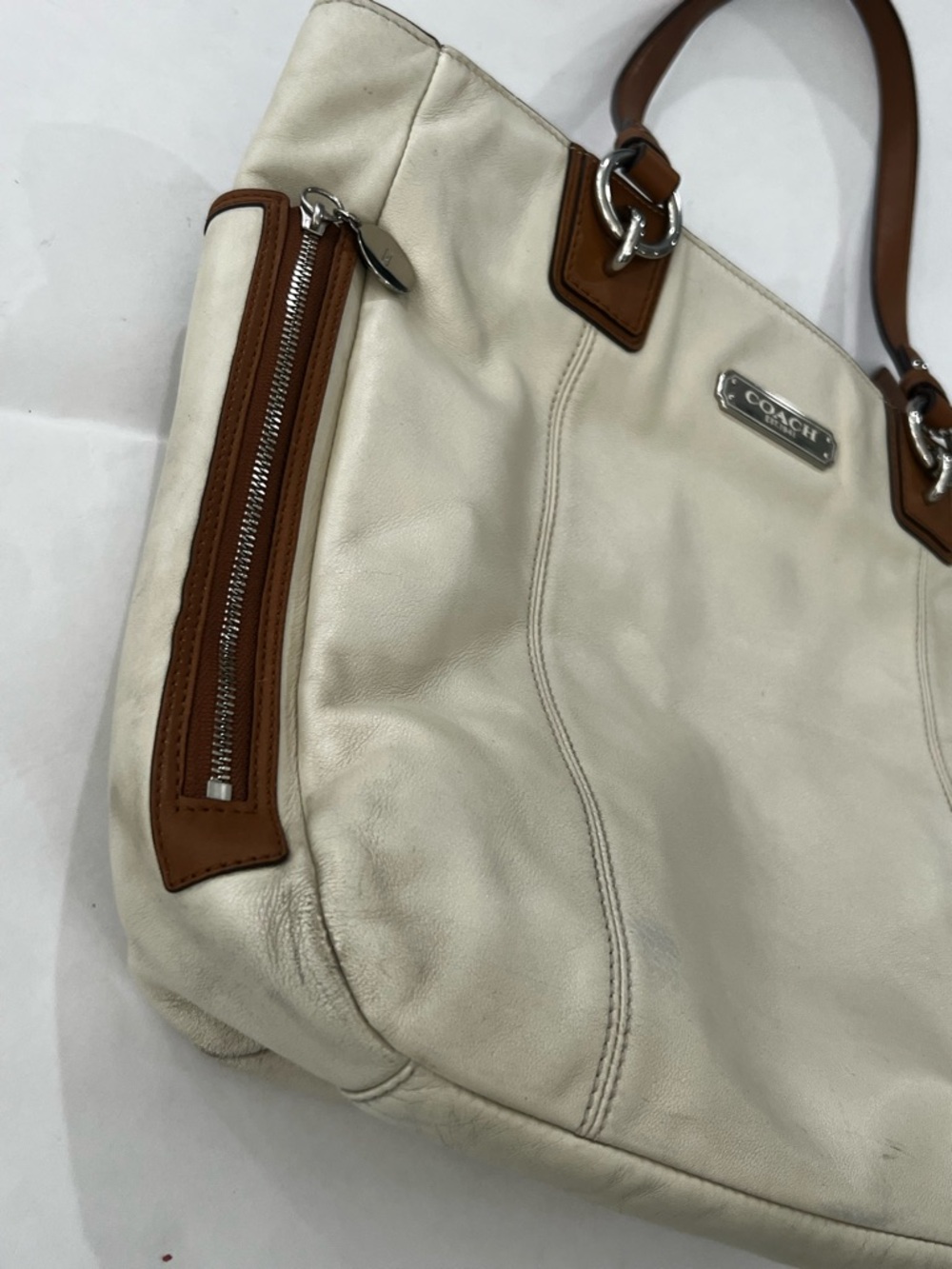 Authentic Coach Legacy Leather Tote – Cream w/ Brown Trim - Picture 14 of 14